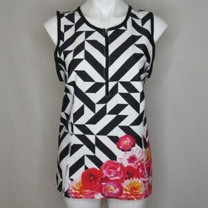 Shebeest Cycling Jersey - Medium. 1/4 zipper